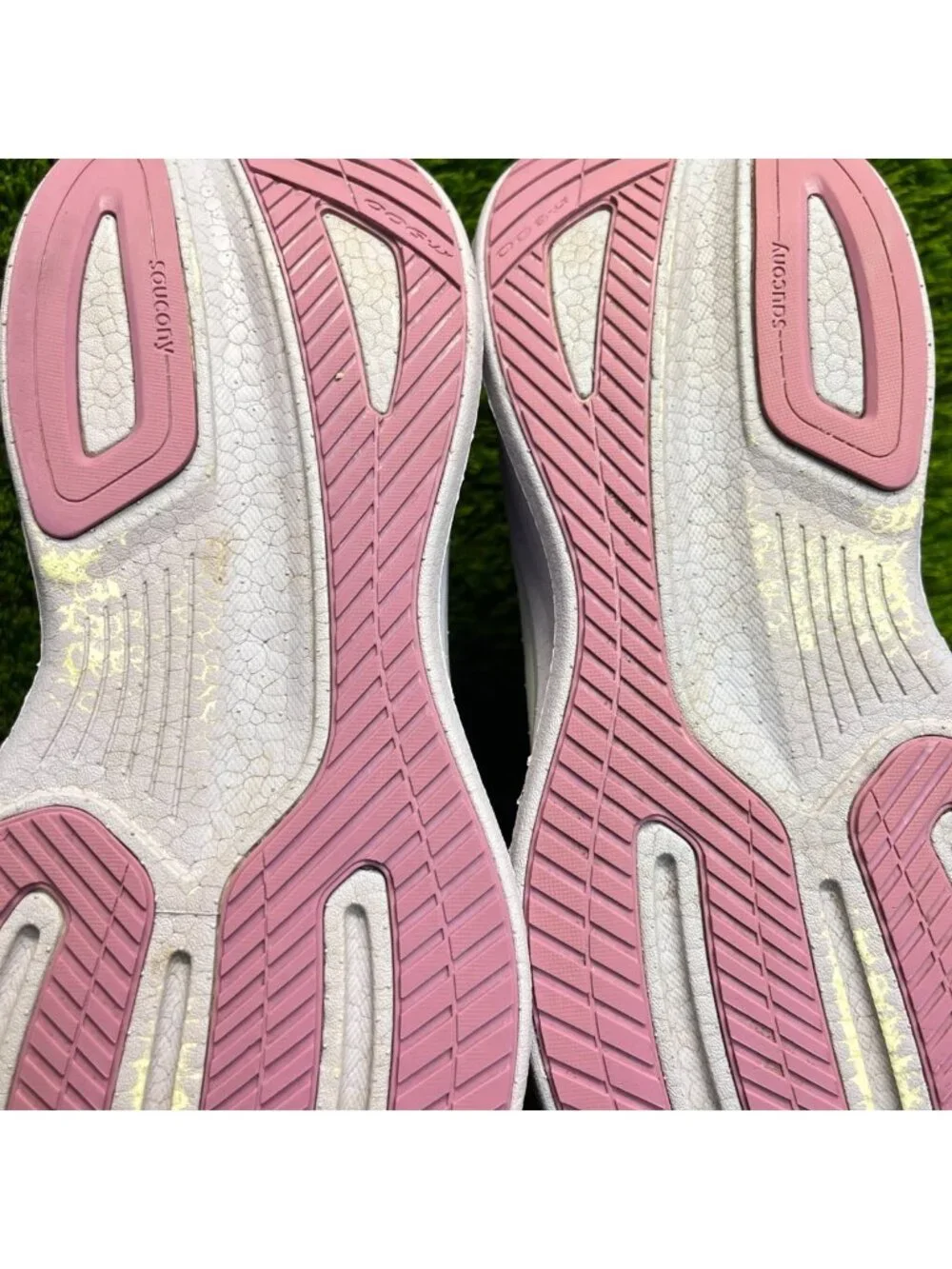 Saucony please review